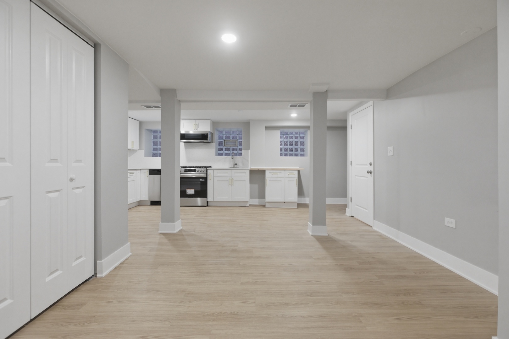 3716 N Racine Avenue G