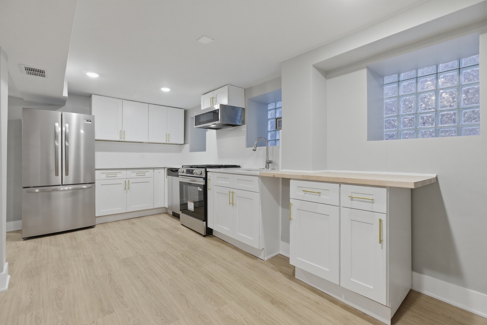 3716 N Racine Avenue G