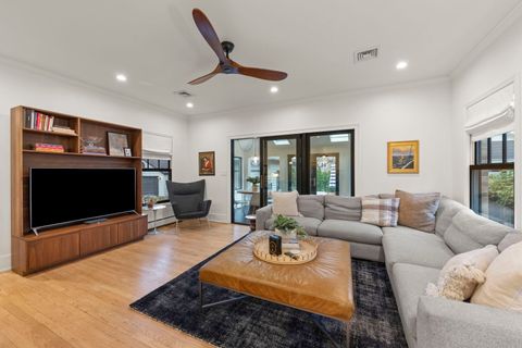 Tiny photo for 578 Lee Street, Glen Ellyn, IL 60137 (MLS # 12524854)