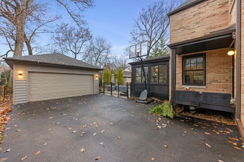 Tiny photo for 578 Lee Street, Glen Ellyn, IL 60137 (MLS # 12524854)