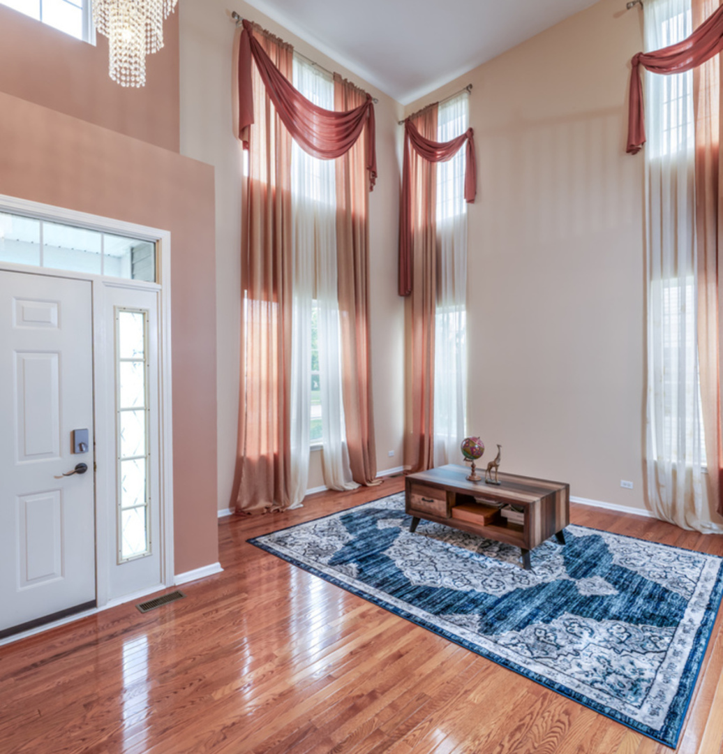 479 W Butterfield Lane