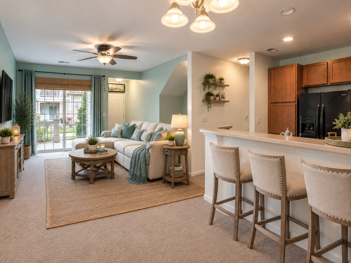 2225 Aurora Drive 4