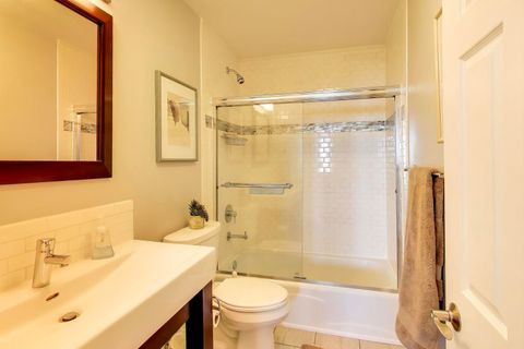 Tiny photo for 3930 N Pine Grove Avenue #3009, Chicago, IL 60613 (MLS # 12506521)