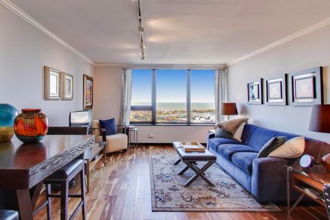 Tiny photo for 3930 N Pine Grove Avenue #3009, Chicago, IL 60613 (MLS # 12506521)