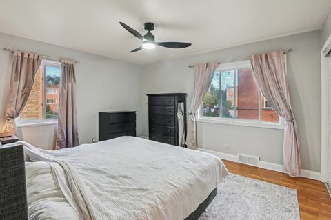 Tiny photo for 2444 W Berwyn Avenue #1N, Chicago, IL 60625 (MLS # 12504982)