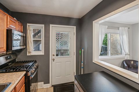 Tiny photo for 2444 W Berwyn Avenue #1N, Chicago, IL 60625 (MLS # 12504982)