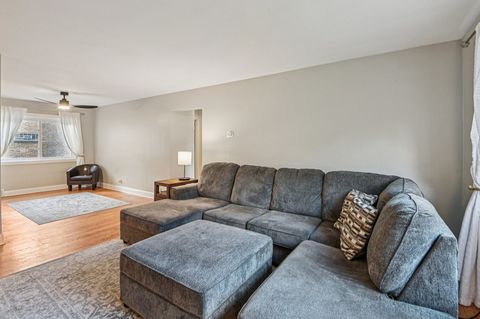 Tiny photo for 2444 W Berwyn Avenue #1N, Chicago, IL 60625 (MLS # 12504982)