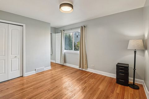 Tiny photo for 2444 W Berwyn Avenue #1N, Chicago, IL 60625 (MLS # 12504982)
