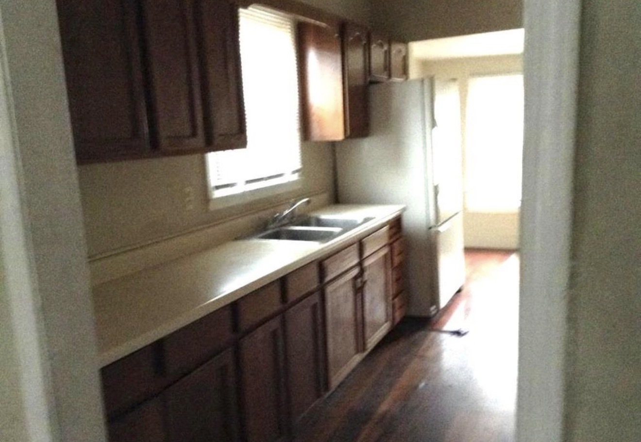 701 W COLLEGE Street - Photo 4