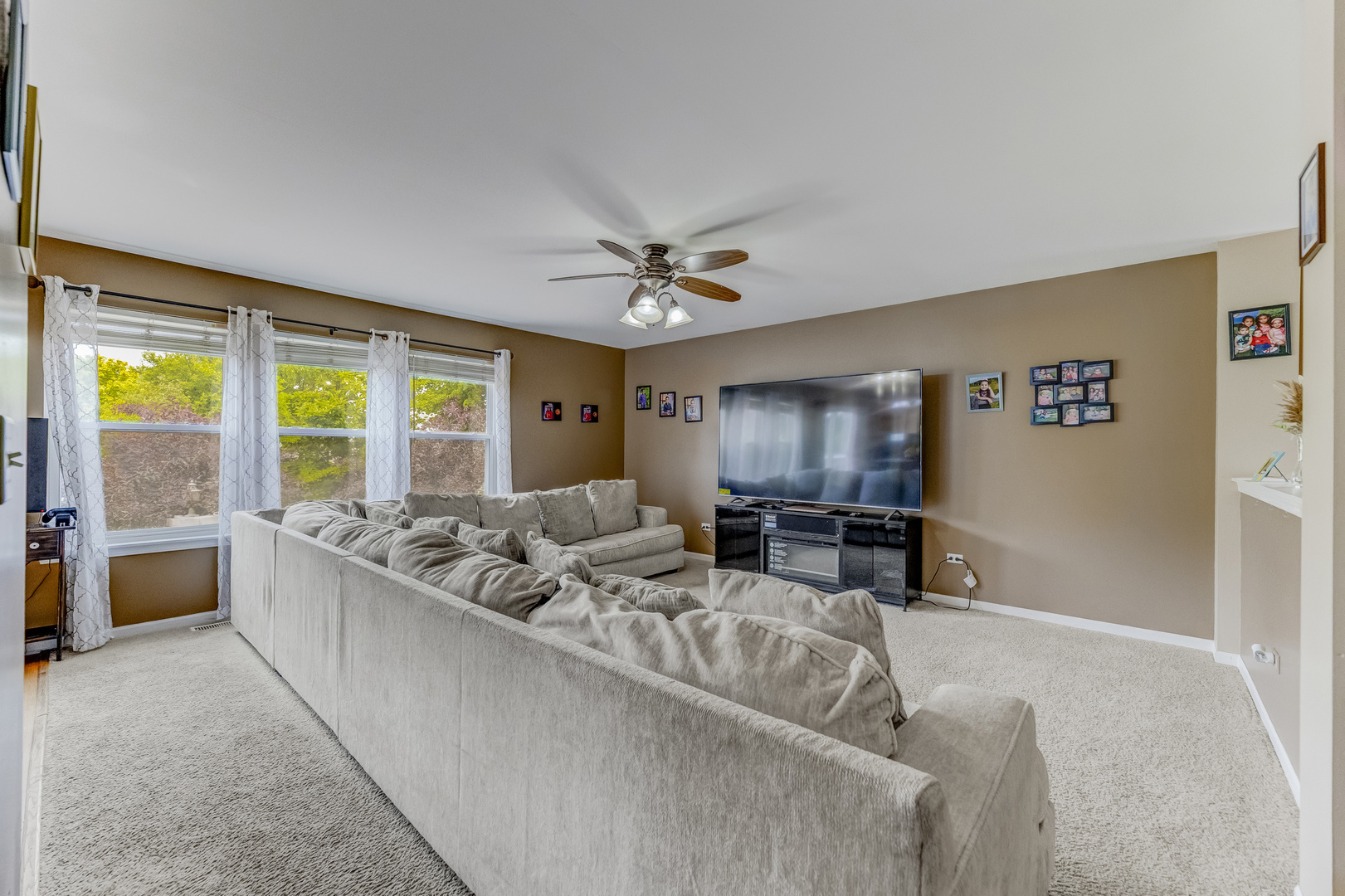 1715 Ivy Lane
