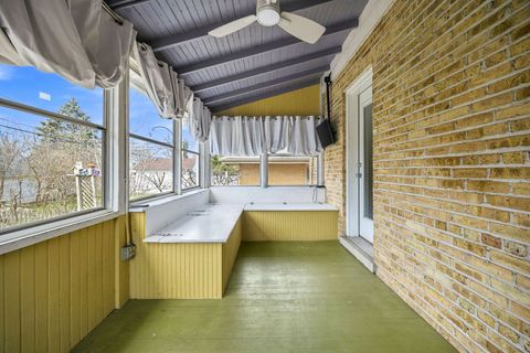 Tiny photo for 158 S Benton Street, Palatine, IL 60067 (MLS # 12610366)