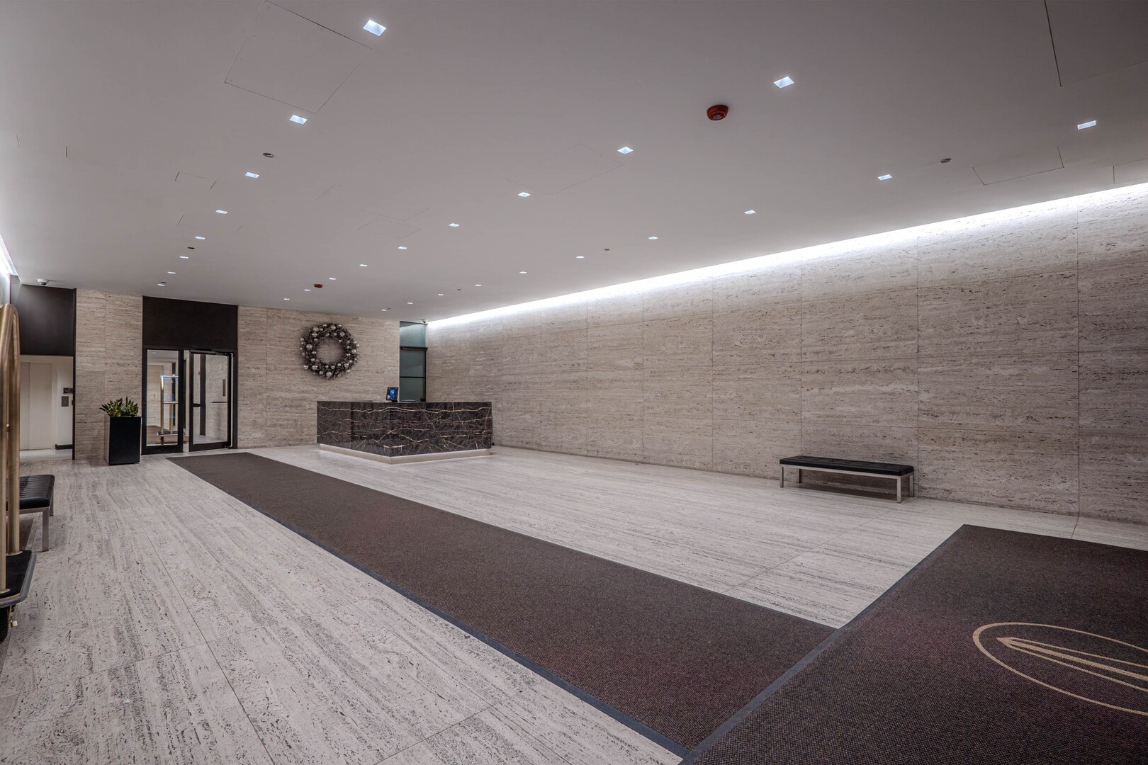 175 E Delaware Place 5511