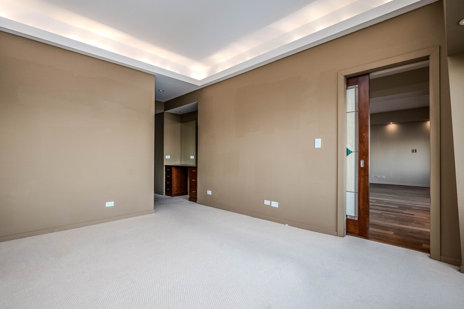 175 E Delaware Place 5511