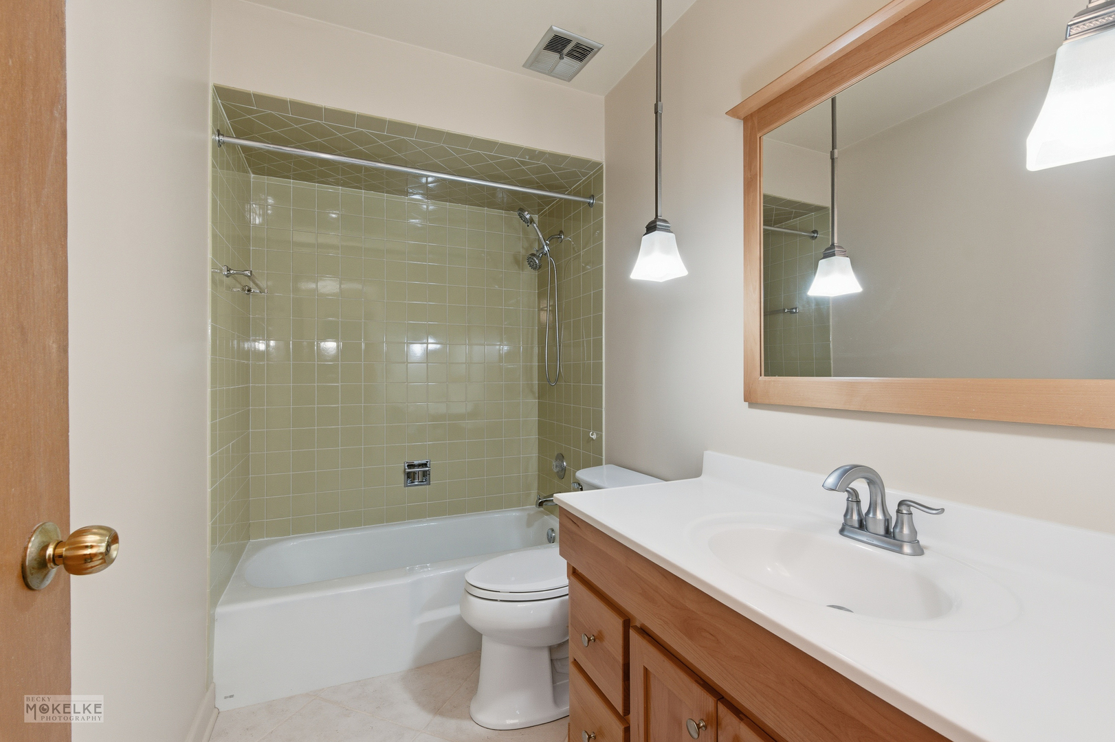 Darien, Illinois 60561, United States, 2 Bedrooms Bedrooms, ,2 BathroomsBathrooms,Residential,Active,253283