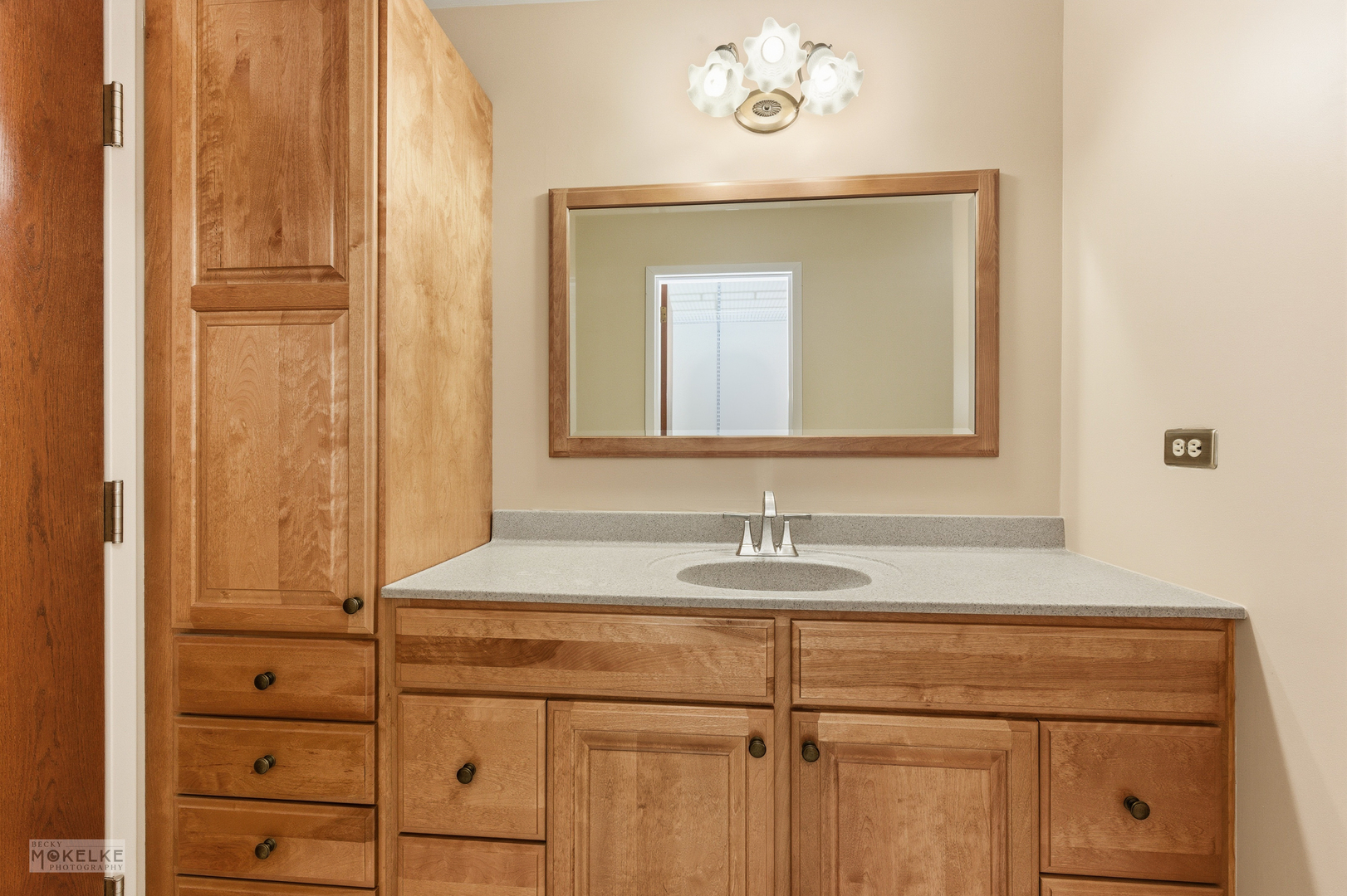 Darien, Illinois 60561, United States, 2 Bedrooms Bedrooms, ,2 BathroomsBathrooms,Residential,Active,253283