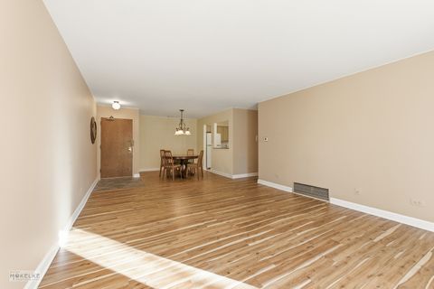 Tiny photo for 7502 Farmingdale Drive #206, Darien, IL 60561 (MLS # 12528929)