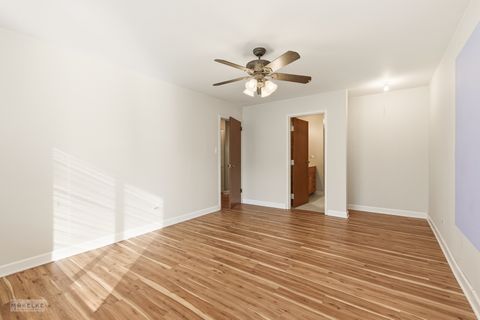 Tiny photo for 7502 Farmingdale Drive #206, Darien, IL 60561 (MLS # 12528929)