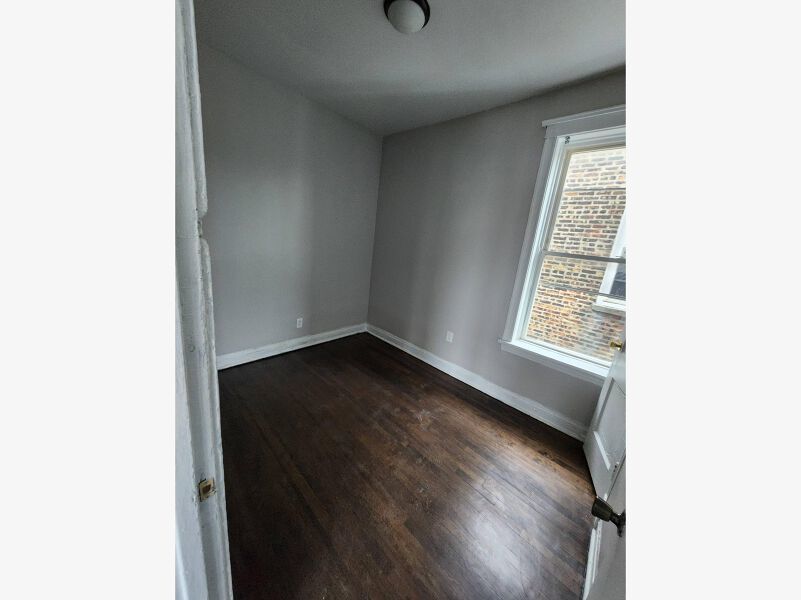 1500 S Lawndale Avenue