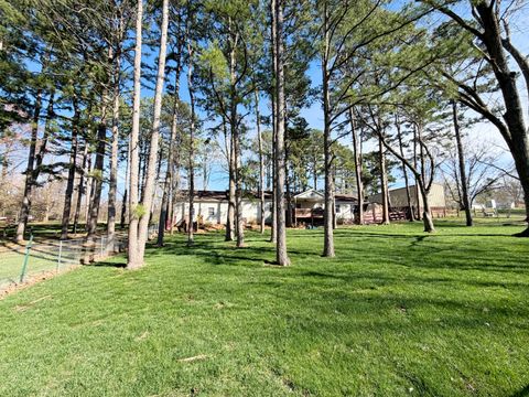 Tiny photo for 101 Azalea Lane, Makanda, IL 62958 (MLS # 12591685)