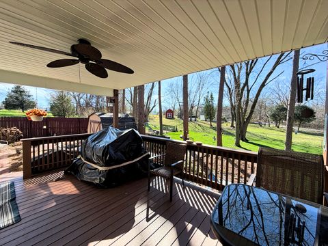 Tiny photo for 101 Azalea Lane, Makanda, IL 62958 (MLS # 12591685)