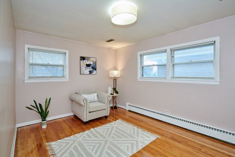 Tiny photo for 5500 Harvard Terrace, Skokie, IL 60077 (MLS # 12622963)