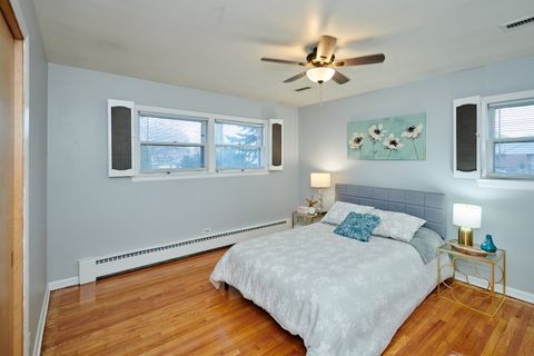 Tiny photo for 5500 Harvard Terrace, Skokie, IL 60077 (MLS # 12622963)