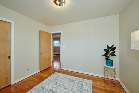 Tiny photo for 5500 Harvard Terrace, Skokie, IL 60077 (MLS # 12622963)
