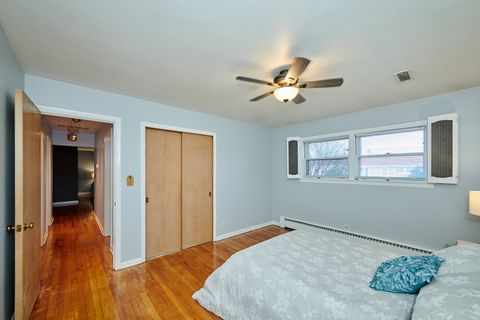 Tiny photo for 5500 Harvard Terrace, Skokie, IL 60077 (MLS # 12622963)
