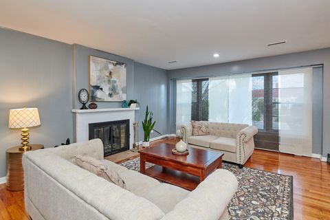 Tiny photo for 5500 Harvard Terrace, Skokie, IL 60077 (MLS # 12622963)