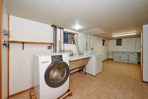 Tiny photo for 5500 Harvard Terrace, Skokie, IL 60077 (MLS # 12622963)