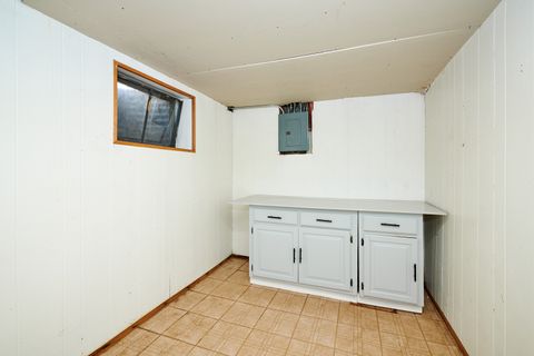 Tiny photo for 5500 Harvard Terrace, Skokie, IL 60077 (MLS # 12622963)