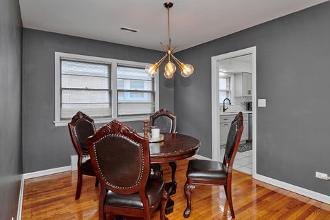 Tiny photo for 5500 Harvard Terrace, Skokie, IL 60077 (MLS # 12622963)