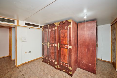 Tiny photo for 5500 Harvard Terrace, Skokie, IL 60077 (MLS # 12622963)