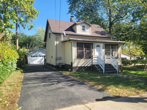 Photo of 49 N Calhoun Street, Aurora, IL 60505 (MLS # 12500097)
