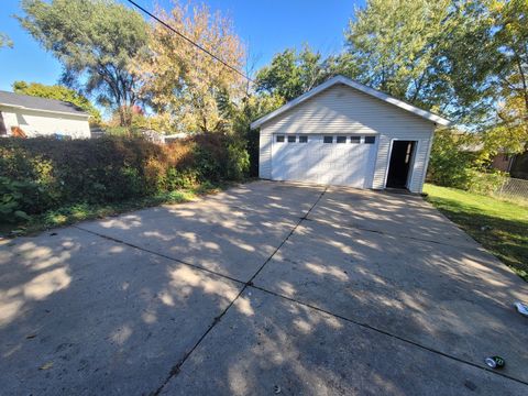 Tiny photo for 49 N Calhoun Street, Aurora, IL 60505 (MLS # 12500097)