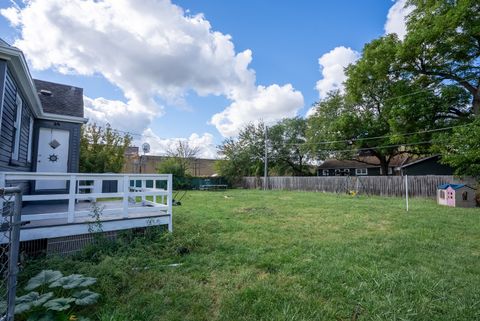 Tiny photo for 2N152 Wisconsin Avenue, Villa Park, IL 60181 (MLS # 12493347)