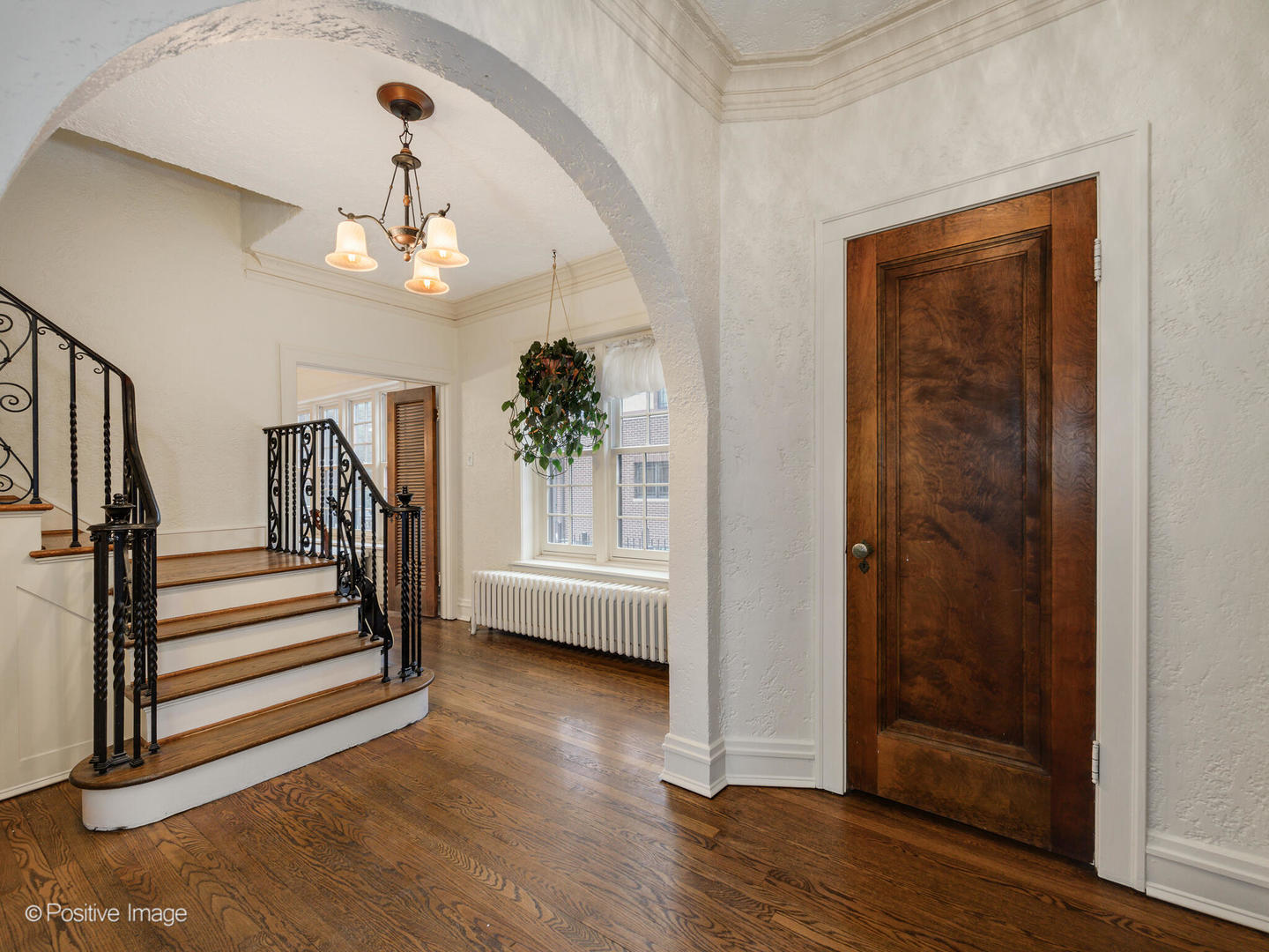 10337 S Hamilton Avenue