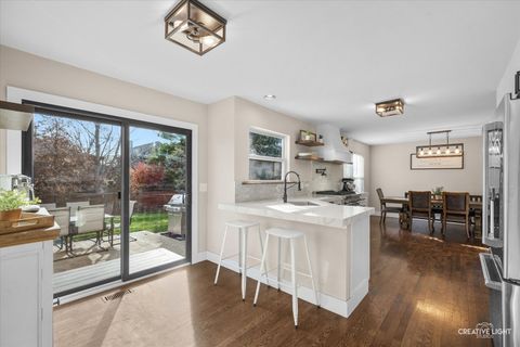 Tiny photo for 363 Cornwall Avenue, South Elgin, IL 60177 (MLS # 12572876)