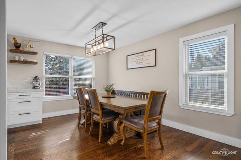 Tiny photo for 363 Cornwall Avenue, South Elgin, IL 60177 (MLS # 12572876)