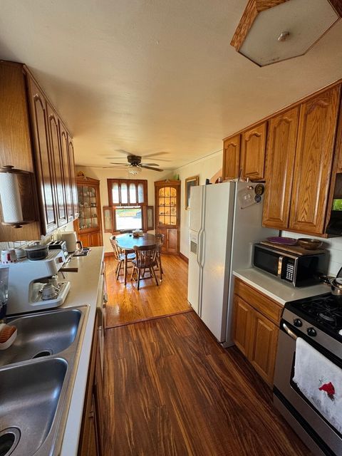 Tiny photo for 886 E Thacker Street, Des Plaines, IL 60016 (MLS # 12523395)