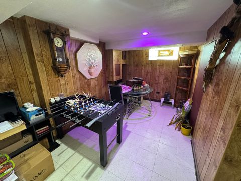 Tiny photo for 886 E Thacker Street, Des Plaines, IL 60016 (MLS # 12523395)