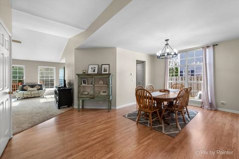 Tiny photo for 735 Royal Glen Drive, Cary, IL 60013 (MLS # 12604503)