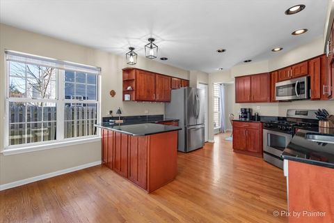 Tiny photo for 735 Royal Glen Drive, Cary, IL 60013 (MLS # 12604503)