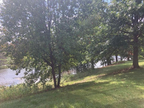 Tiny photo for 4932 Lake View Drive, Quincy, IL 62305 (MLS # 100539045)