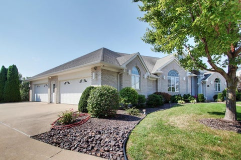 Tiny photo for 4932 Lake View Drive, Quincy, IL 62305 (MLS # 100539045)