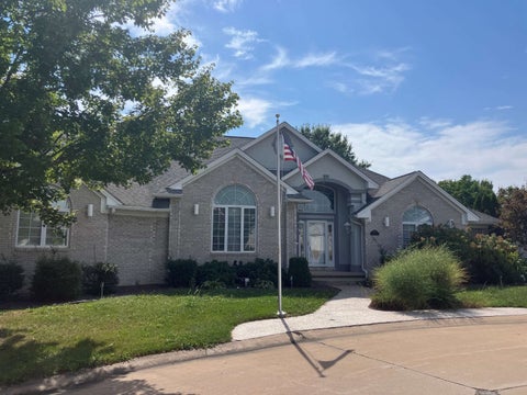 Tiny photo for 4932 Lake View Drive, Quincy, IL 62305 (MLS # 100539045)