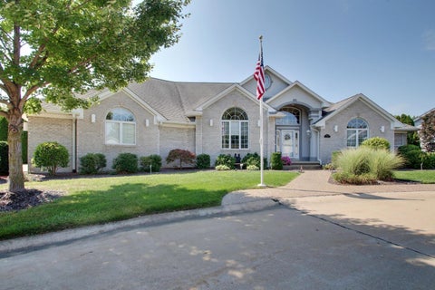 Tiny photo for 4932 Lake View Drive, Quincy, IL 62305 (MLS # 100539045)