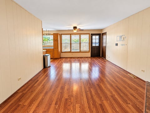 Tiny photo for 129 Newport Drive, Bolingbrook, IL 60440 (MLS # 12776184)