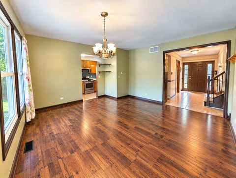 Tiny photo for 129 Newport Drive, Bolingbrook, IL 60440 (MLS # 12776184)