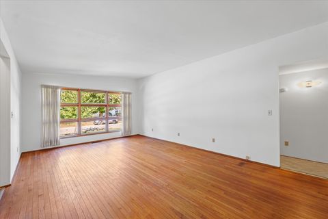 Tiny photo for 907 E Burkwood Drive, Urbana, IL 61801 (MLS # 12486229)